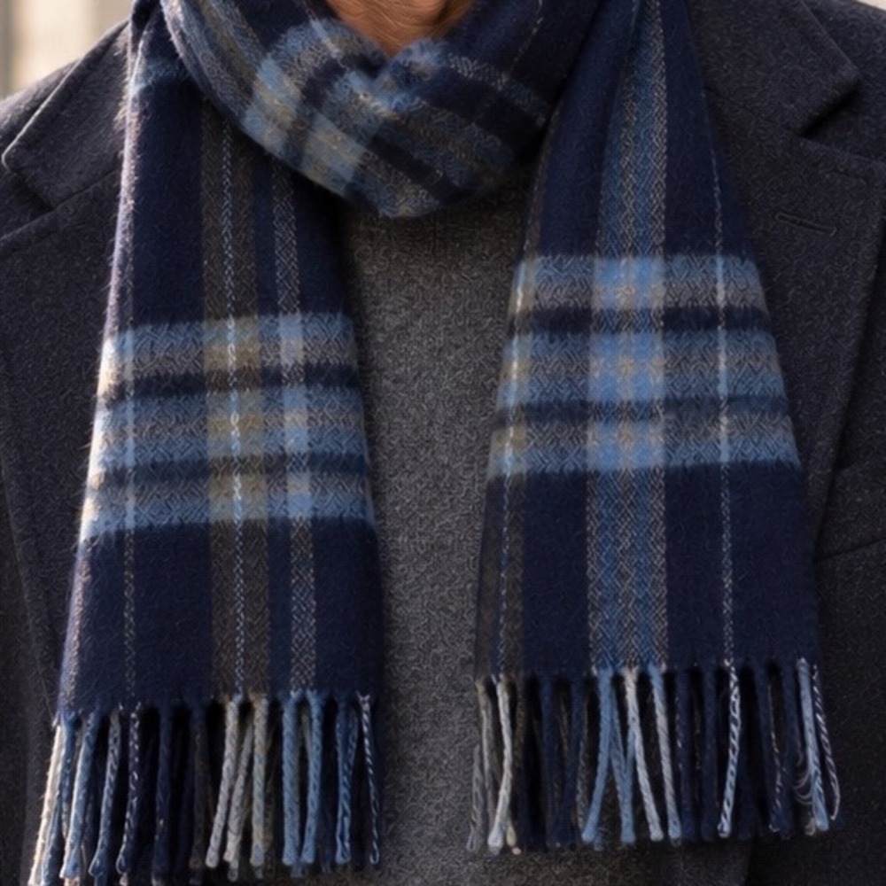 Perry Ellis Mens Blue Plaid 100% Wool Scarf Made in Germany Fringed Winter Wear